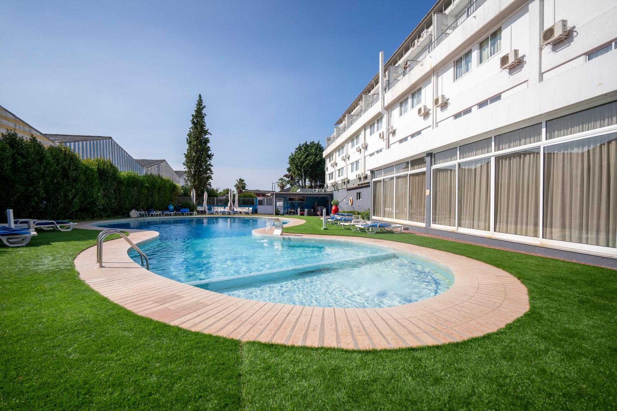 Hotel Onix Viseu Bagian luar foto