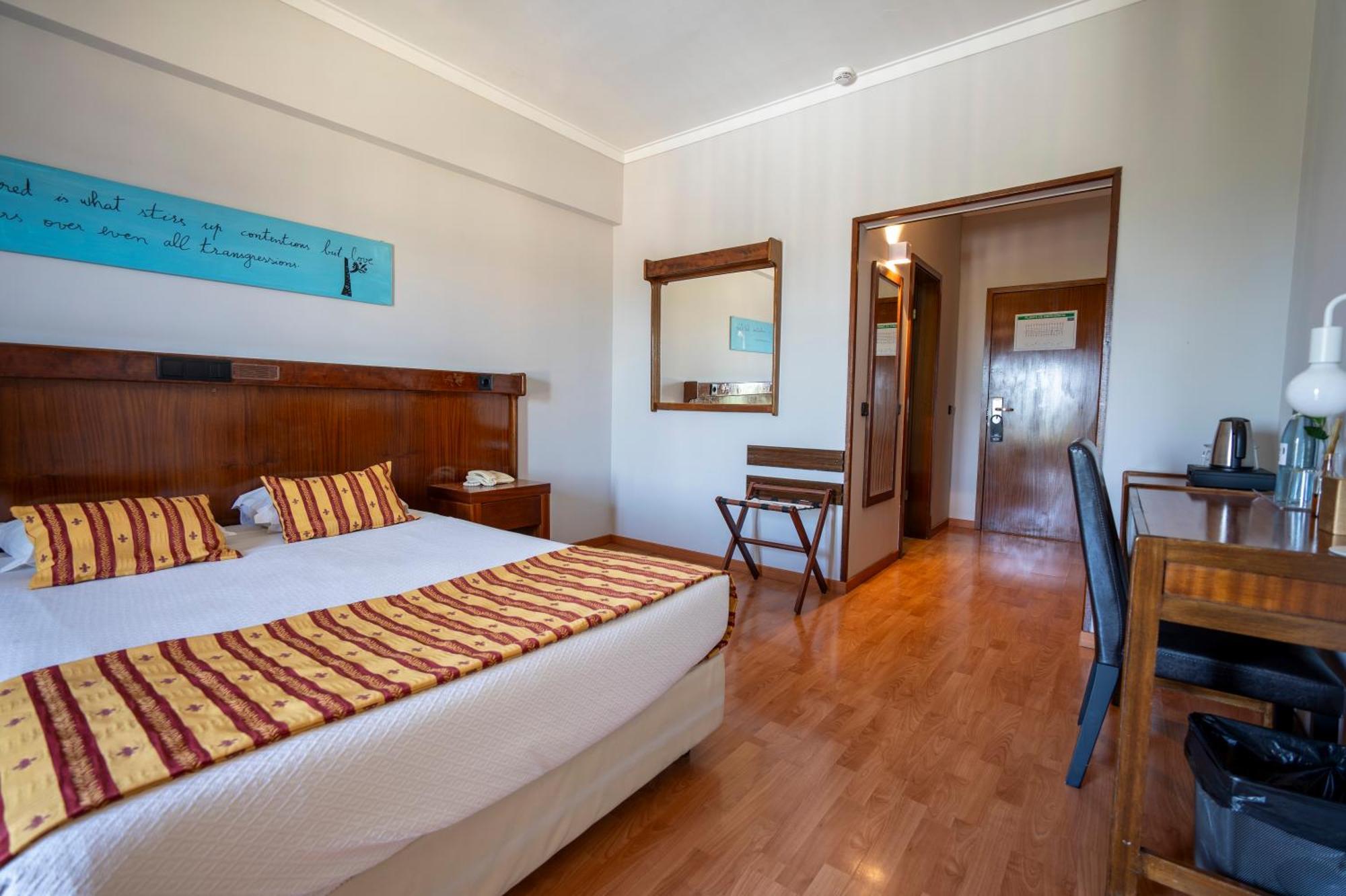 Hotel Onix Viseu Bagian luar foto