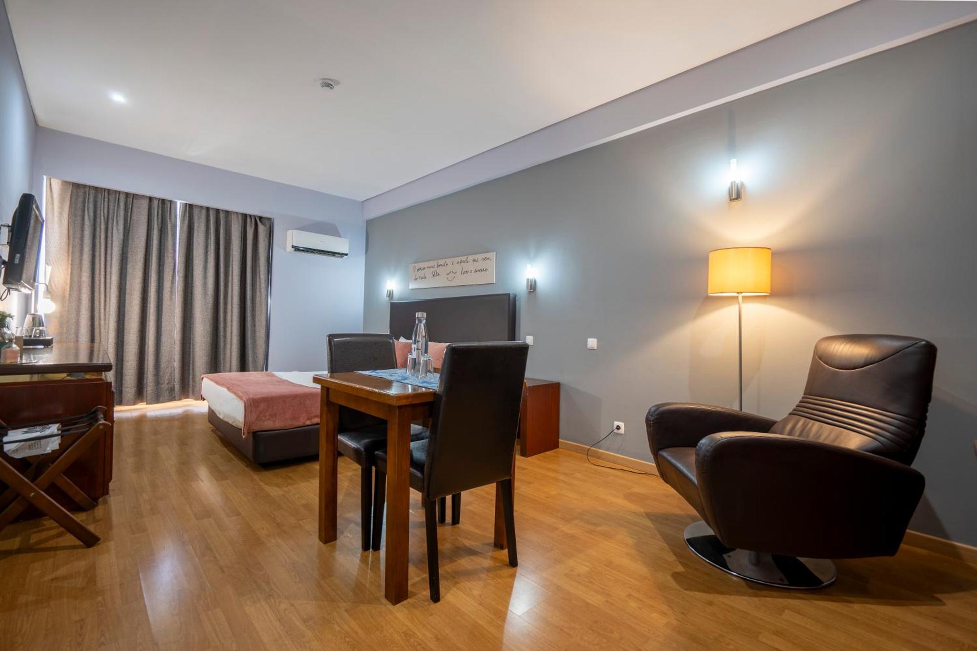 Hotel Onix Viseu Bagian luar foto