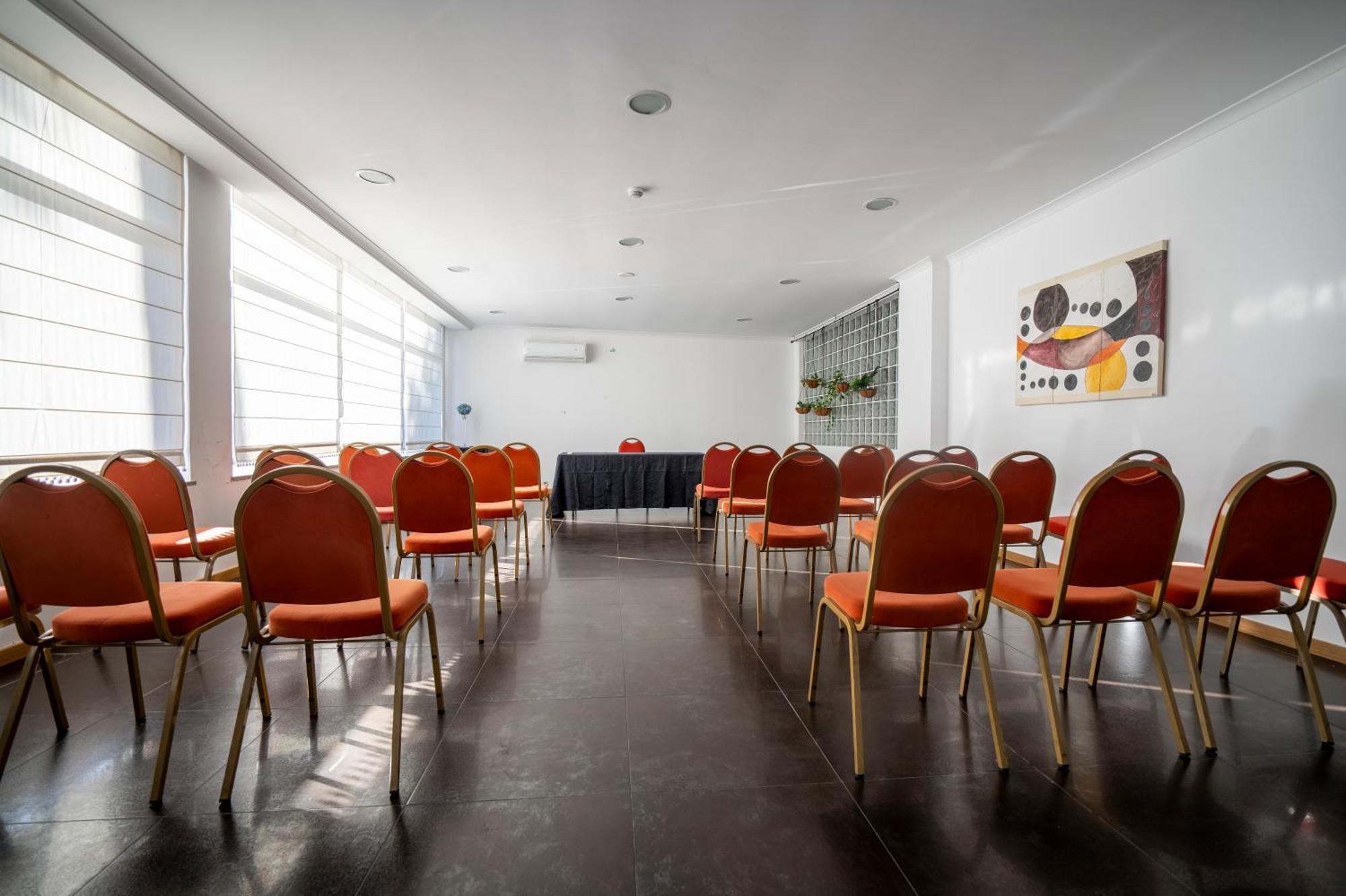 Hotel Onix Viseu Bagian luar foto