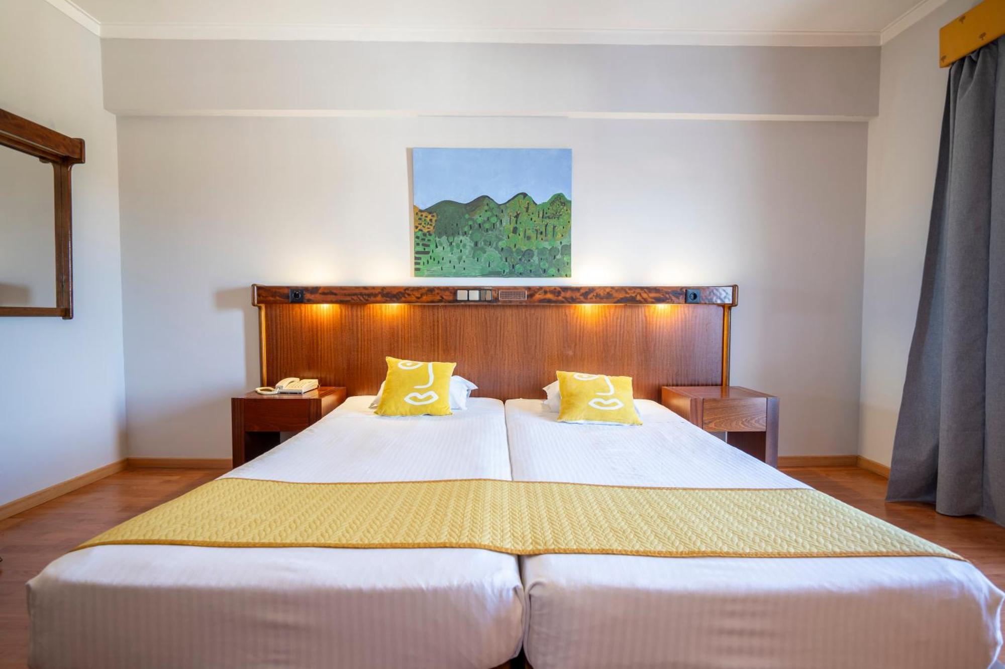 Hotel Onix Viseu Bagian luar foto
