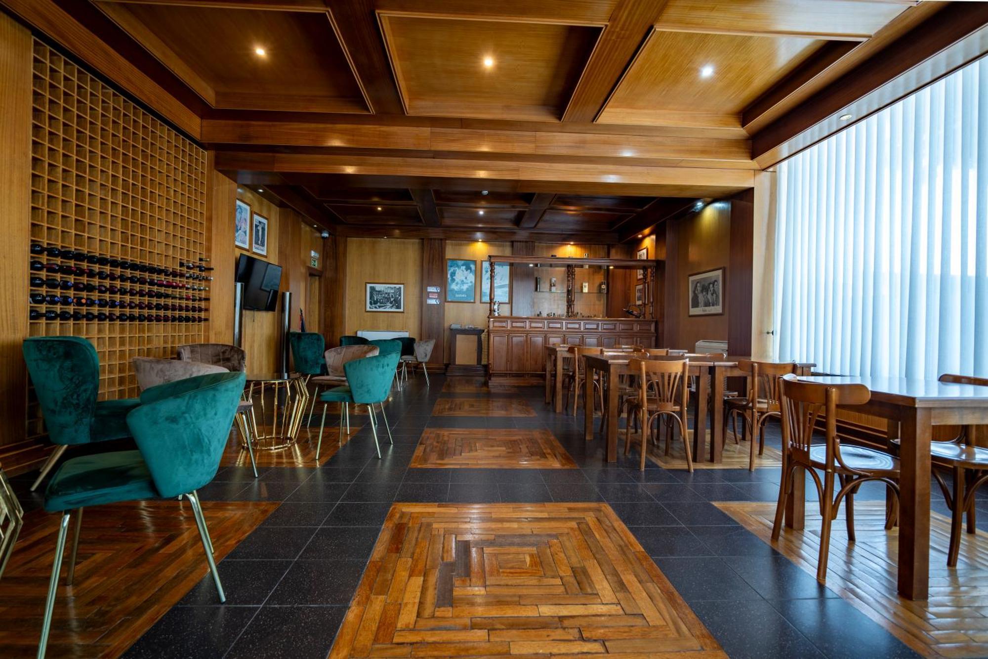 Hotel Onix Viseu Bagian luar foto