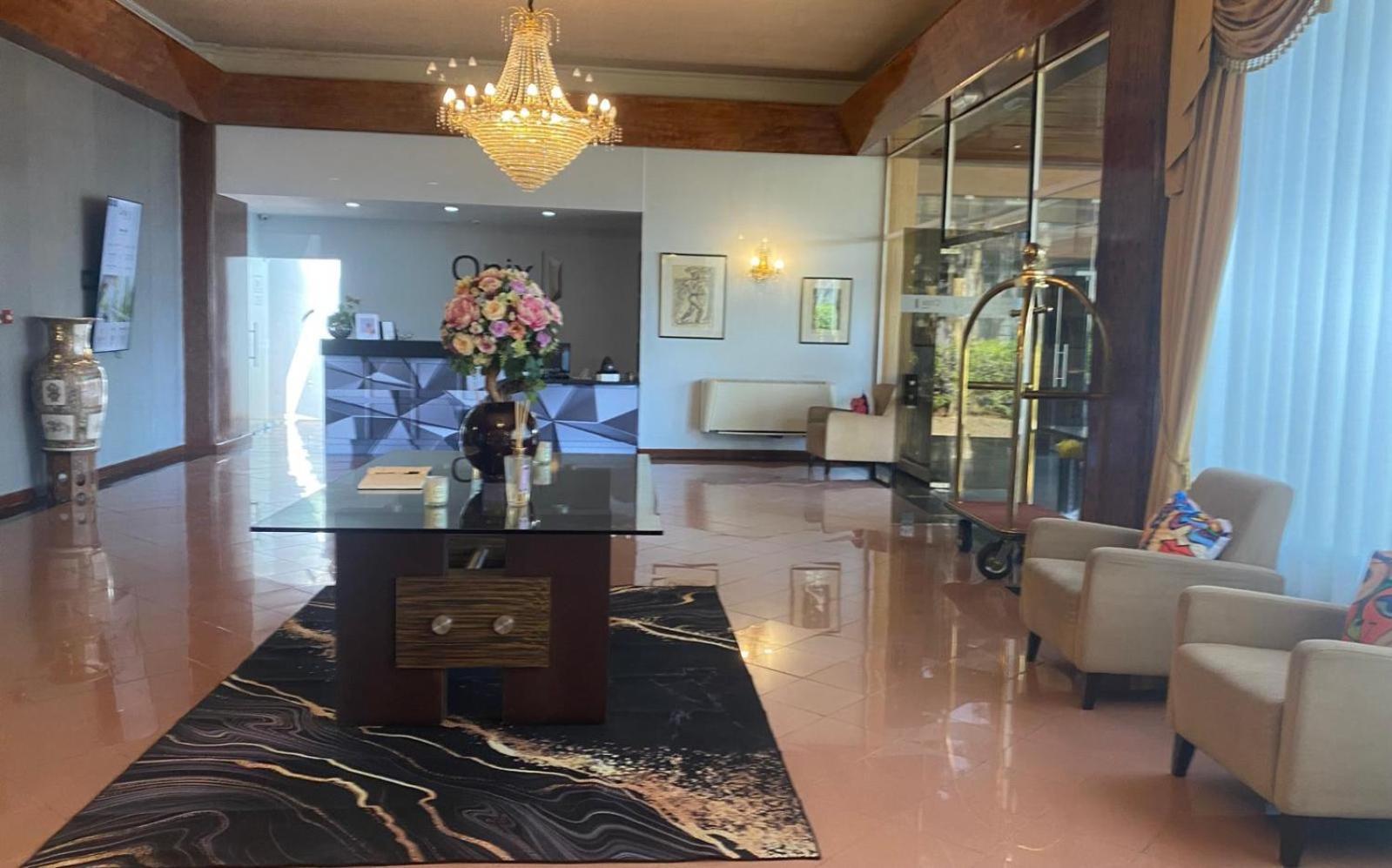 Hotel Onix Viseu Bagian luar foto